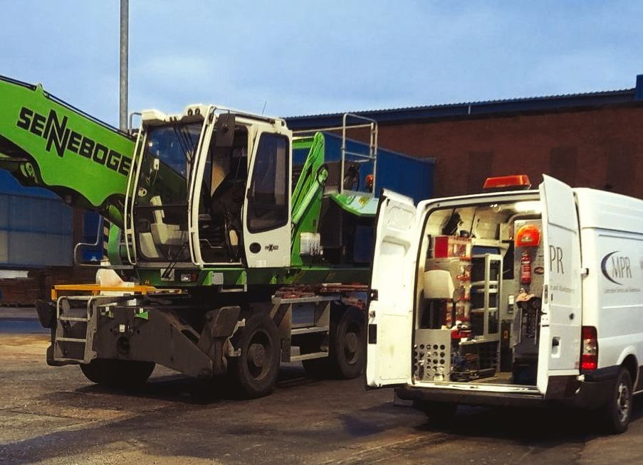 transit ford mk2 l2h2 van 2014 signwritten MPR next to a green sennebogen machine