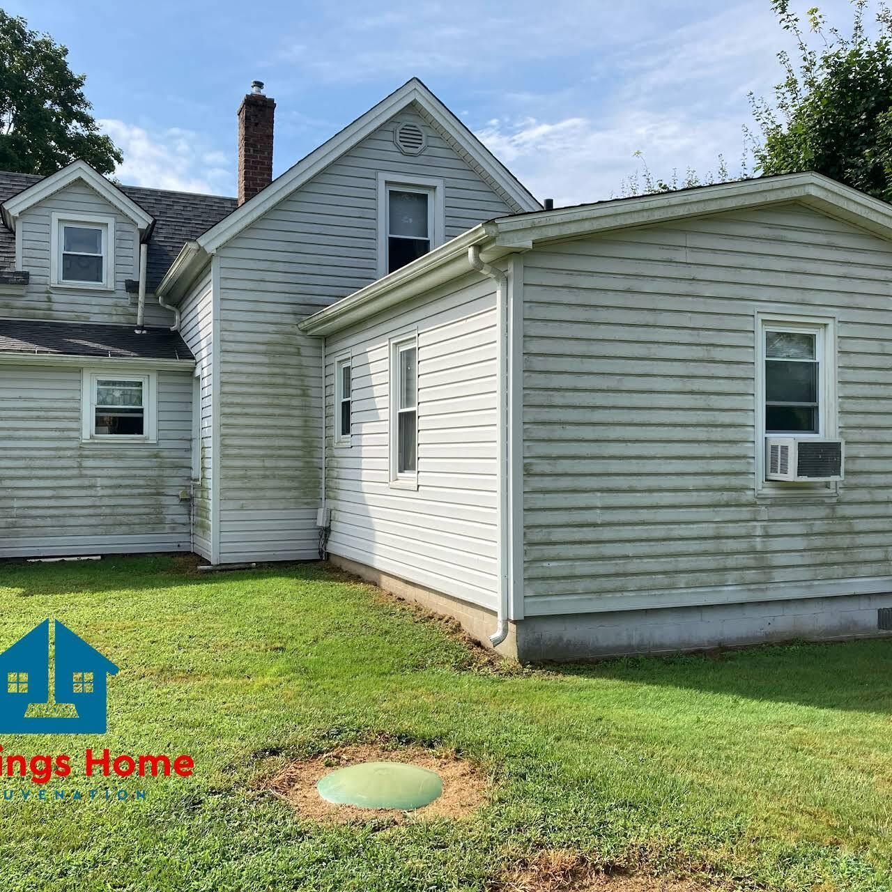 Farm House Recently Soft Washed — Wilmington, DE — Jennings Home Rejuvenation