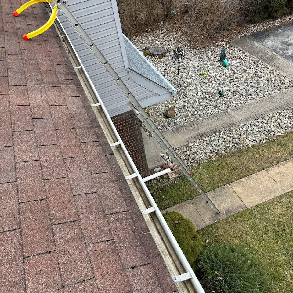 Clean Gutter — Wilmington, DE — Jennings Home Rejuvenation