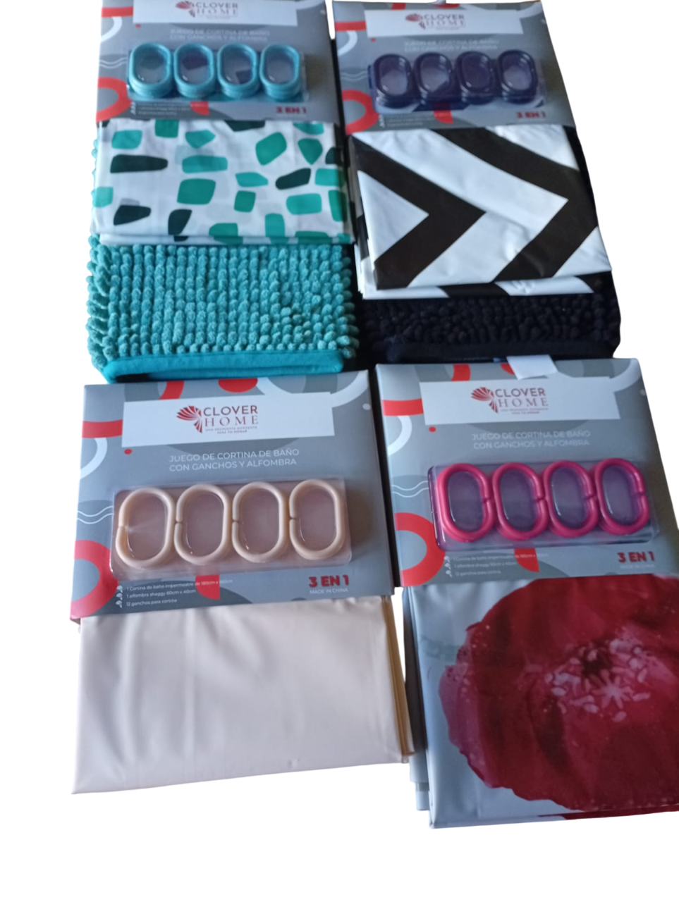 Cuatro juegos de cortinas y alfombras para ducha de baño en cajas