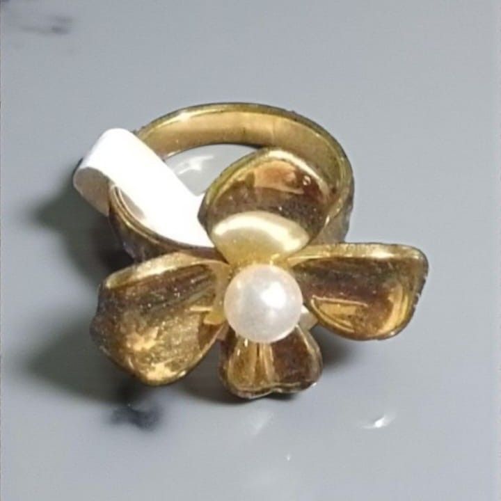 Anillo Acero Dorado Flor OAN84