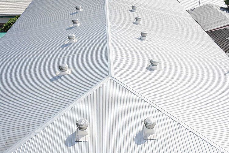 metal sheet roofing on commercial construction
