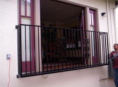 Straight Railing — Mellman & Perdue CPAs — Oakland, CA