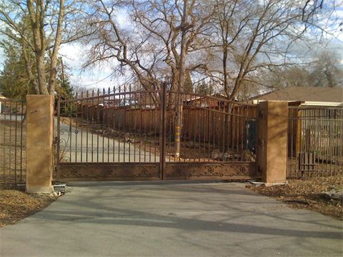 Main Gate — Mellman & Perdue CPAs — Oakland, CA