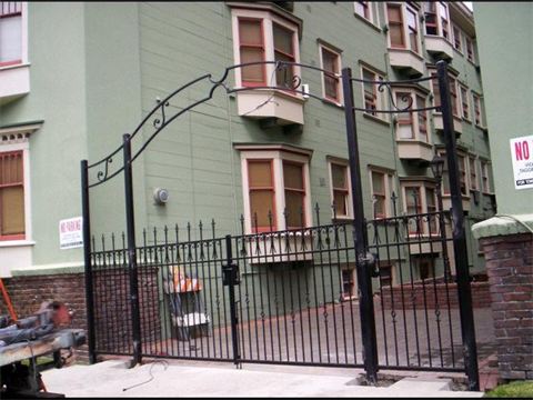 Private Gate Fence — Mellman & Perdue CPAs — Oakland, CA