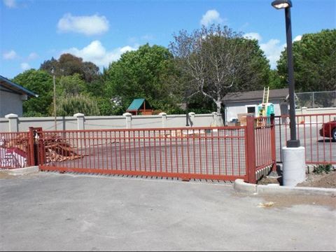 Red Fence — Mellman & Perdue CPAs — Oakland, CA