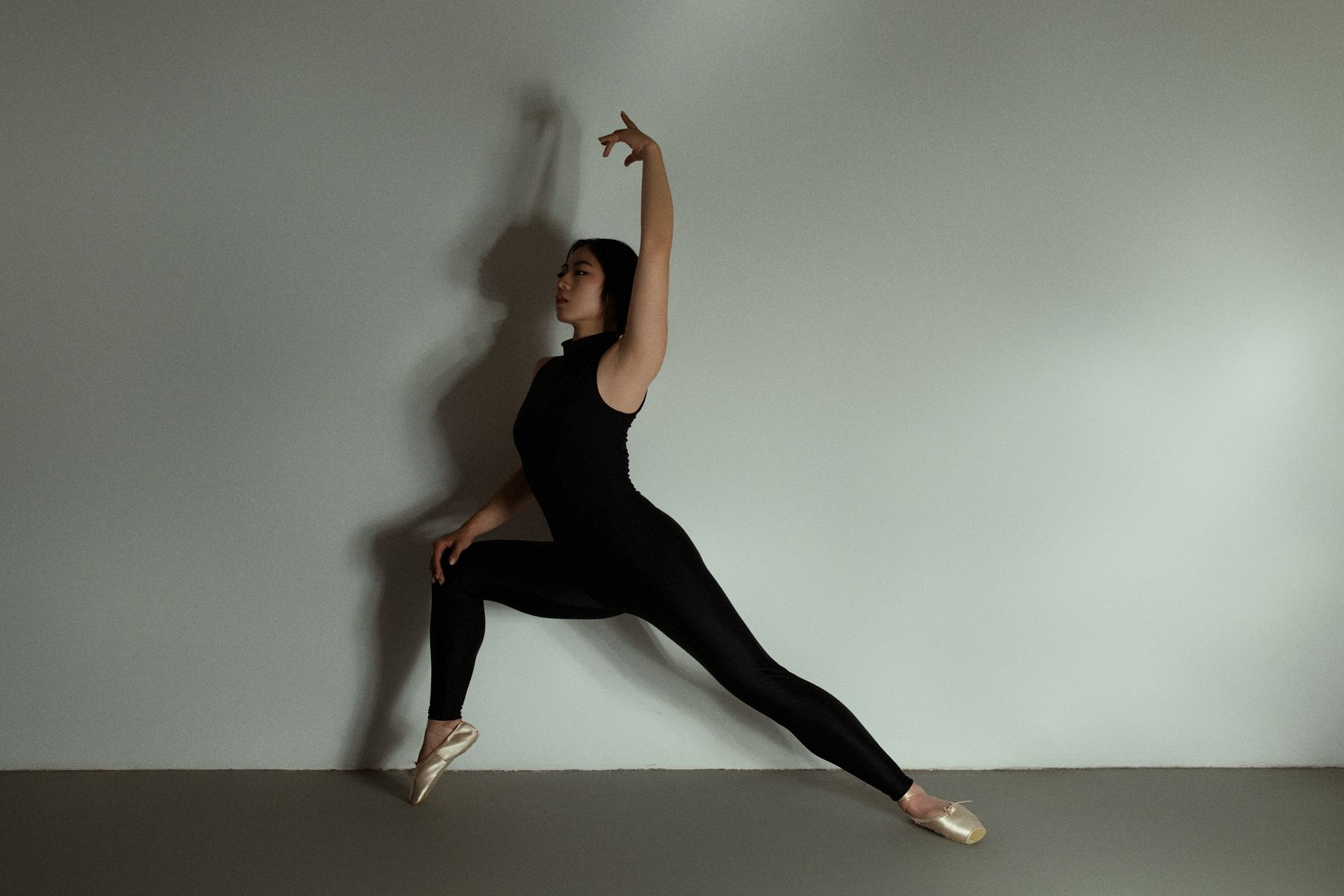 Minnie Lee — NYC model fine art ballet fitness photography portrait by Orion Mckinley Phillips II