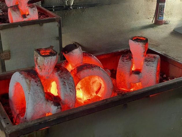 PIEZAS VACEADAS CON METAL