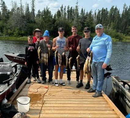 0NTARIO FISHING CABINS