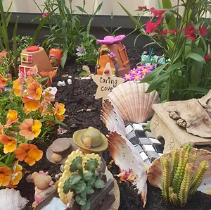 Le PiKassos on the Wall Fairy Village