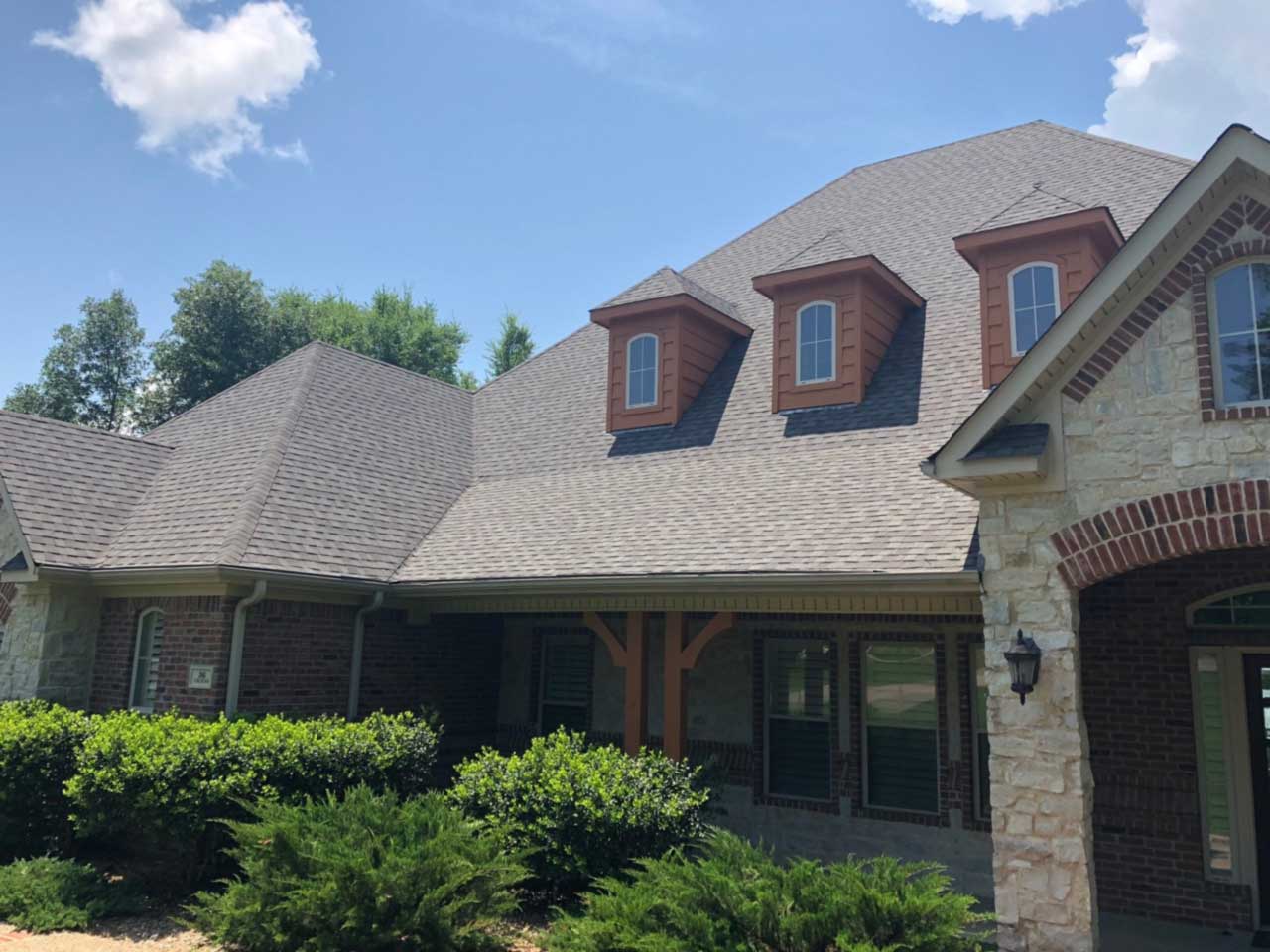home-with-new-roof-in-hot-springs