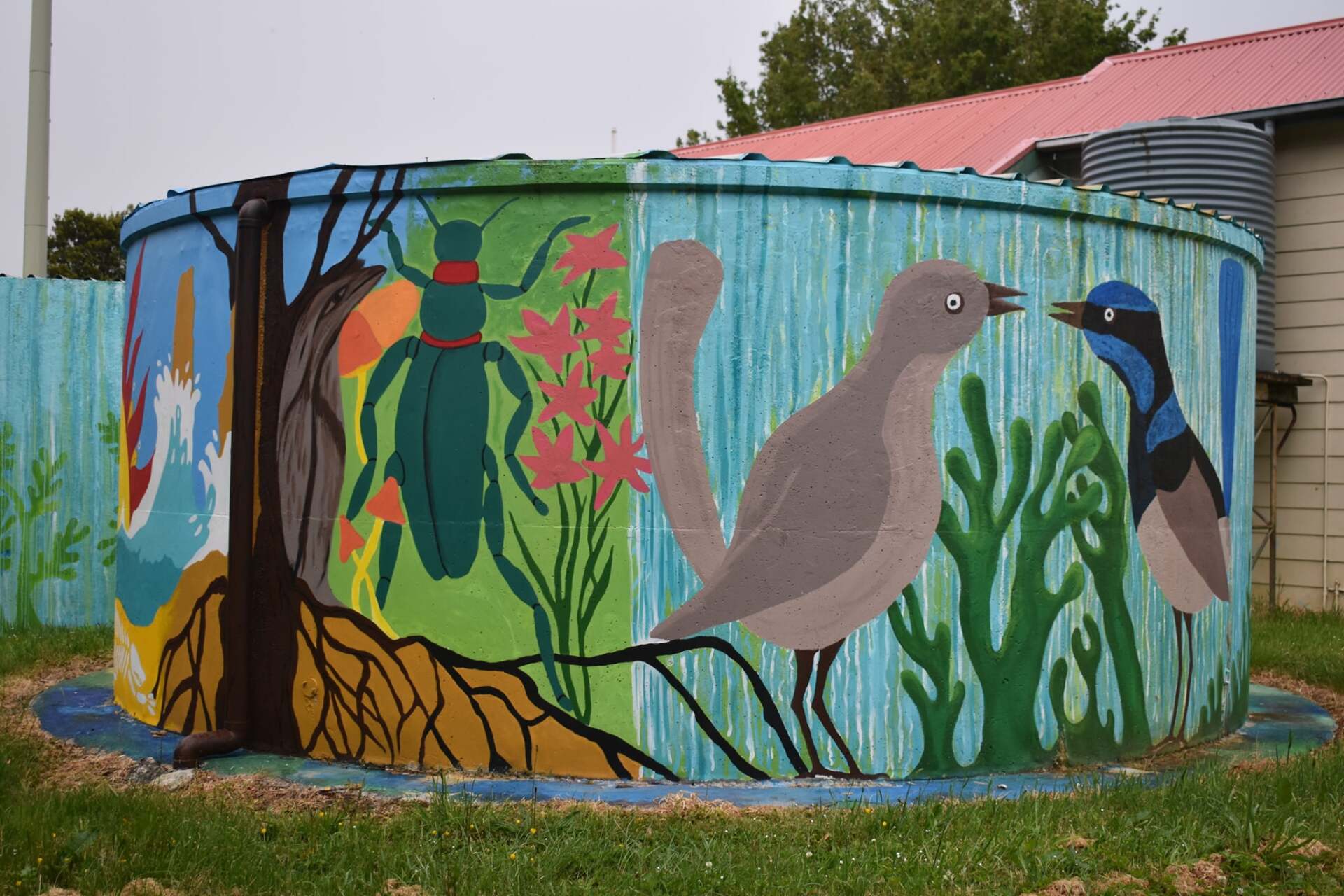 Lavers Hill Water Tank Art Australian silo art Trail