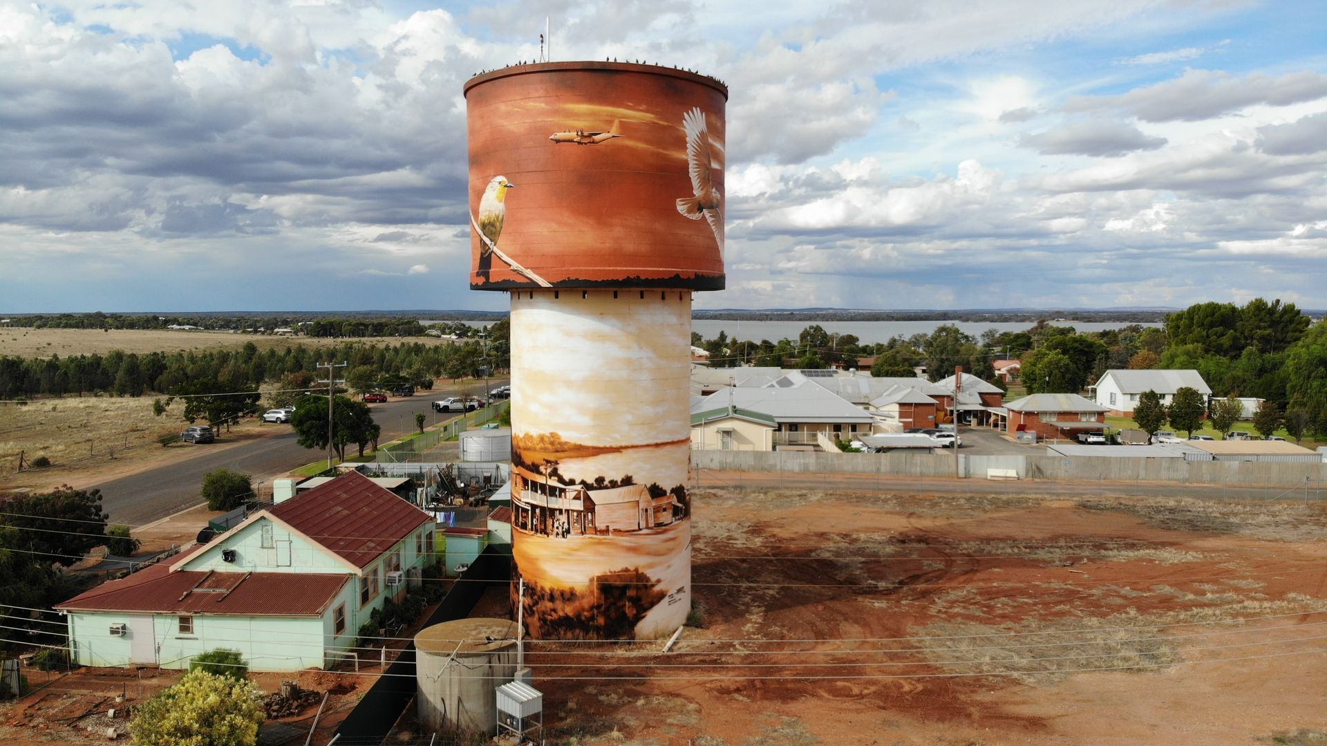 Lake cargelligo Water Tower Art, Australian Silo Art Trail