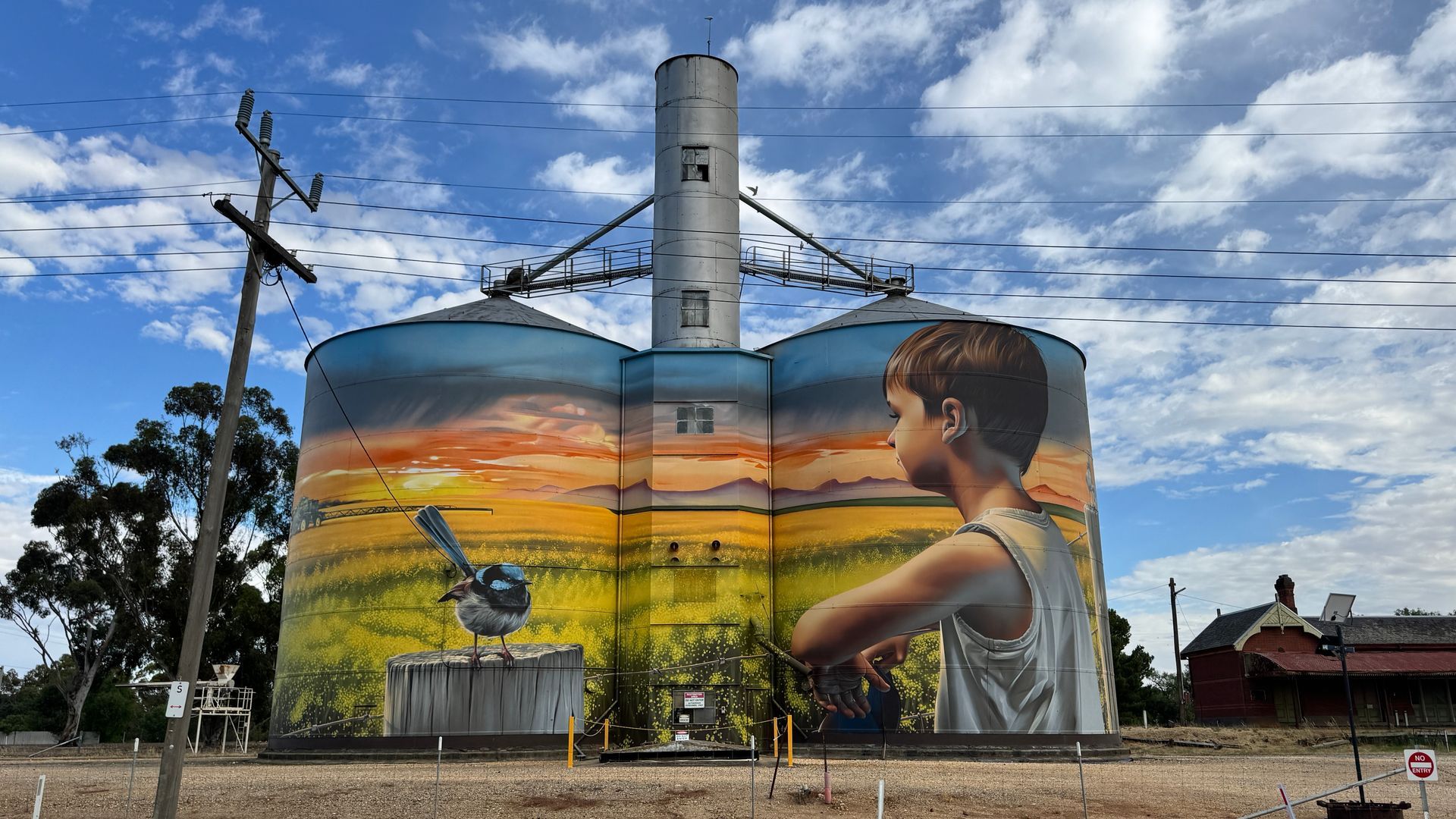 Rupanyup silo art
