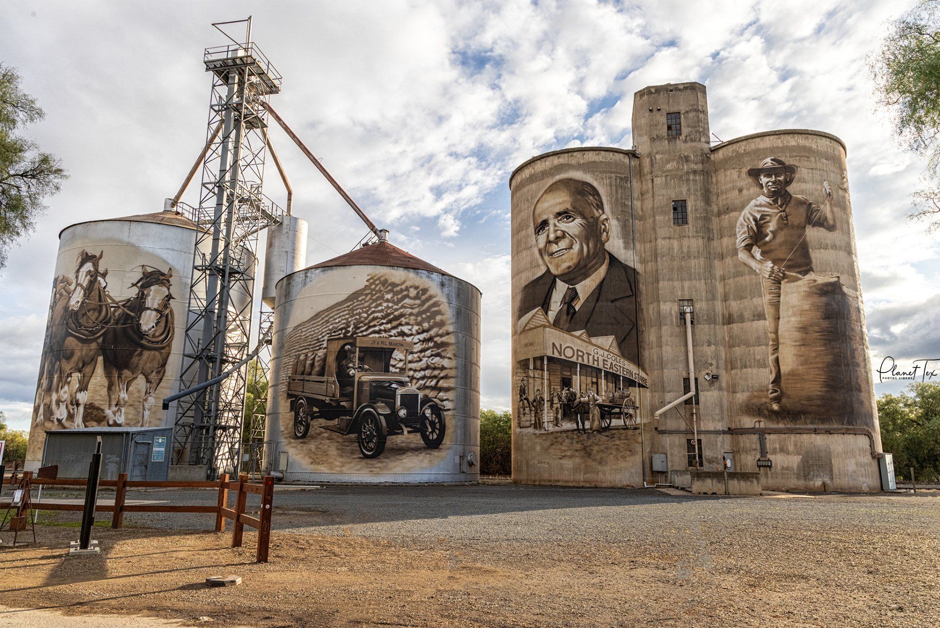 GrainCorp Silos at St James, Victoria by Tim Bowtell, Photo by Planet Tex