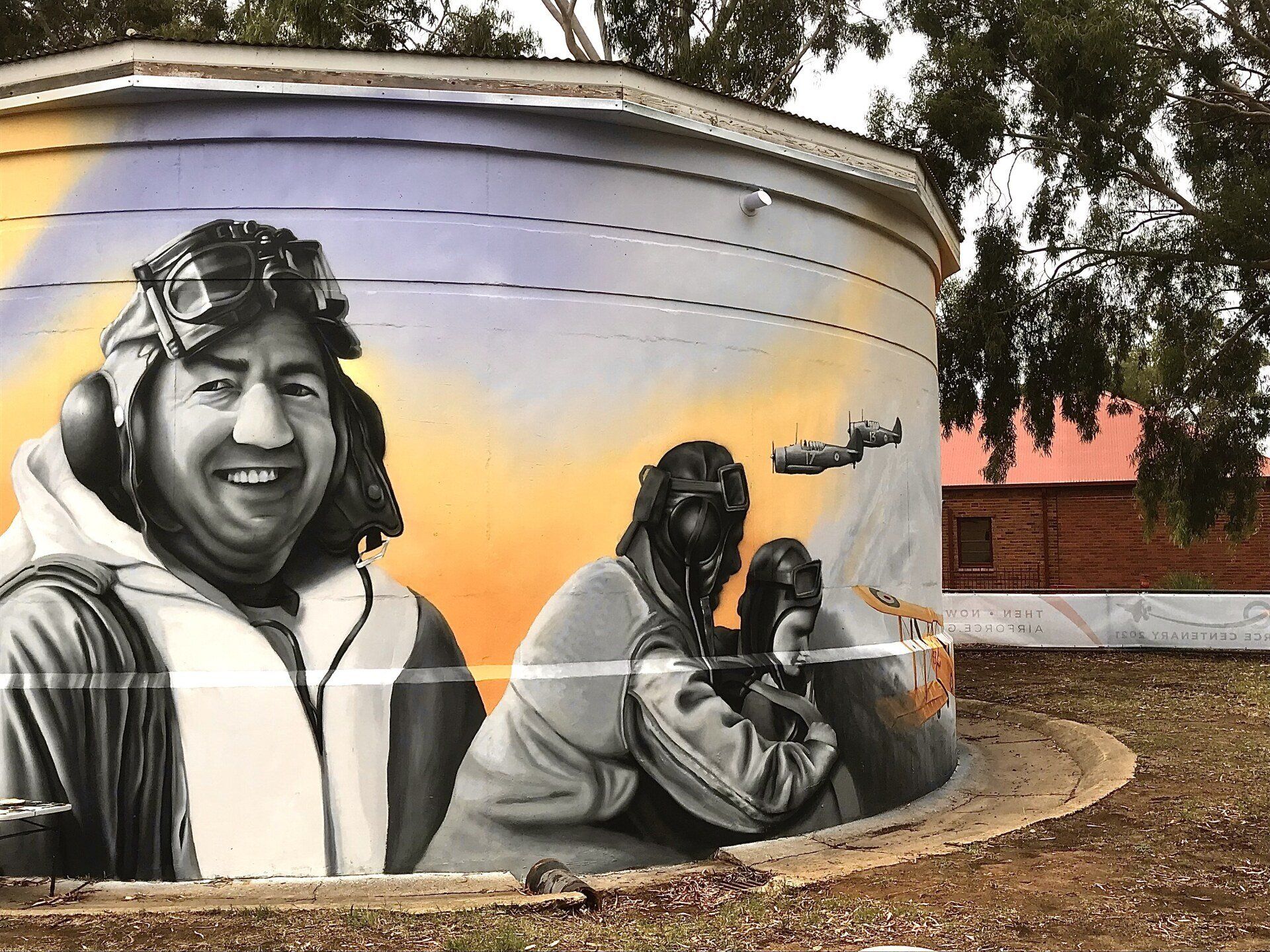 Wagga Wagga RAAF Water Tank Art, Australian Silo Art trail