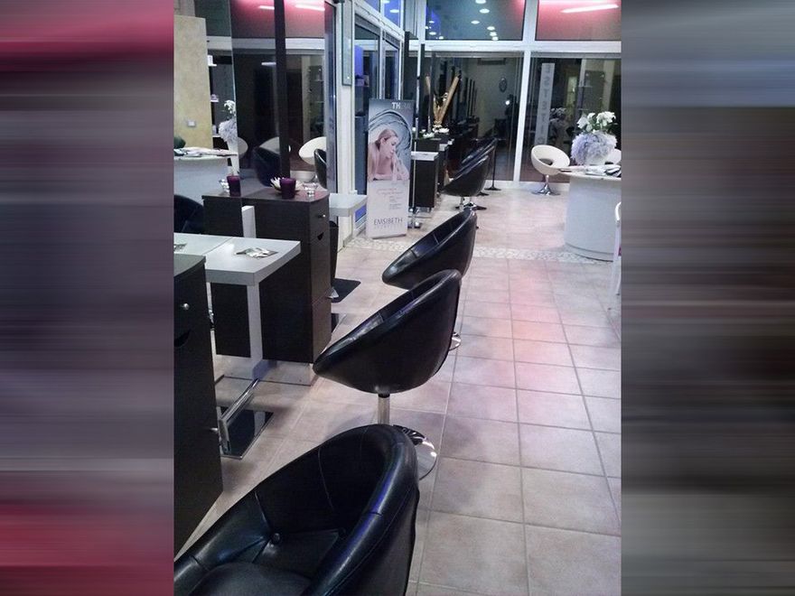 interno del salone di parrucchieri