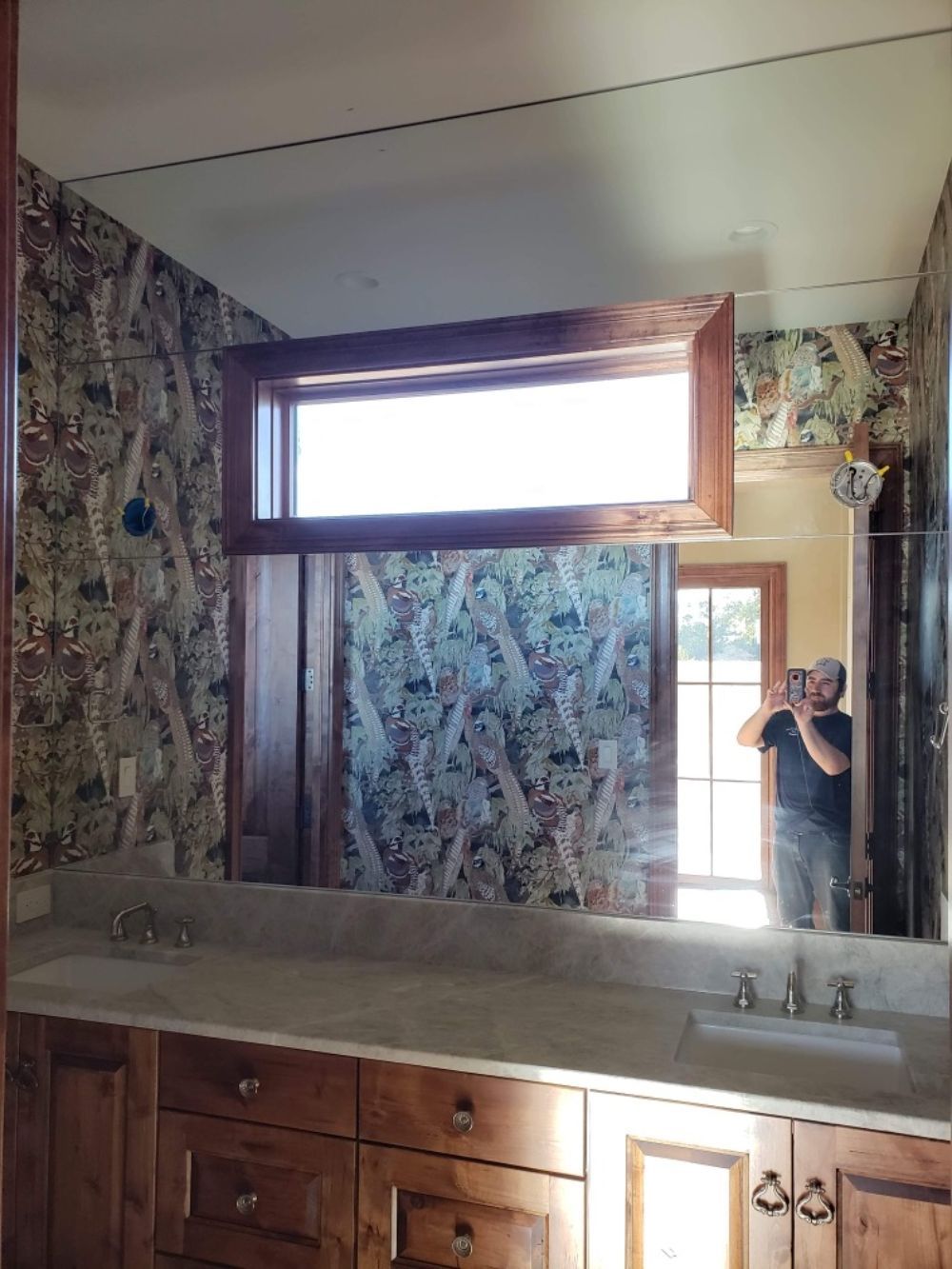 Custom Glass & Mirror