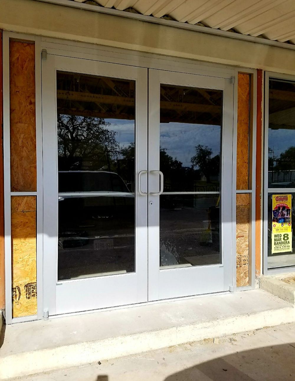 Custom Glass & Mirror