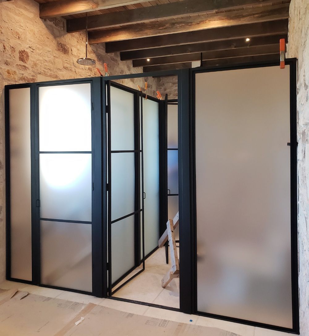 Custom Glass & Mirror