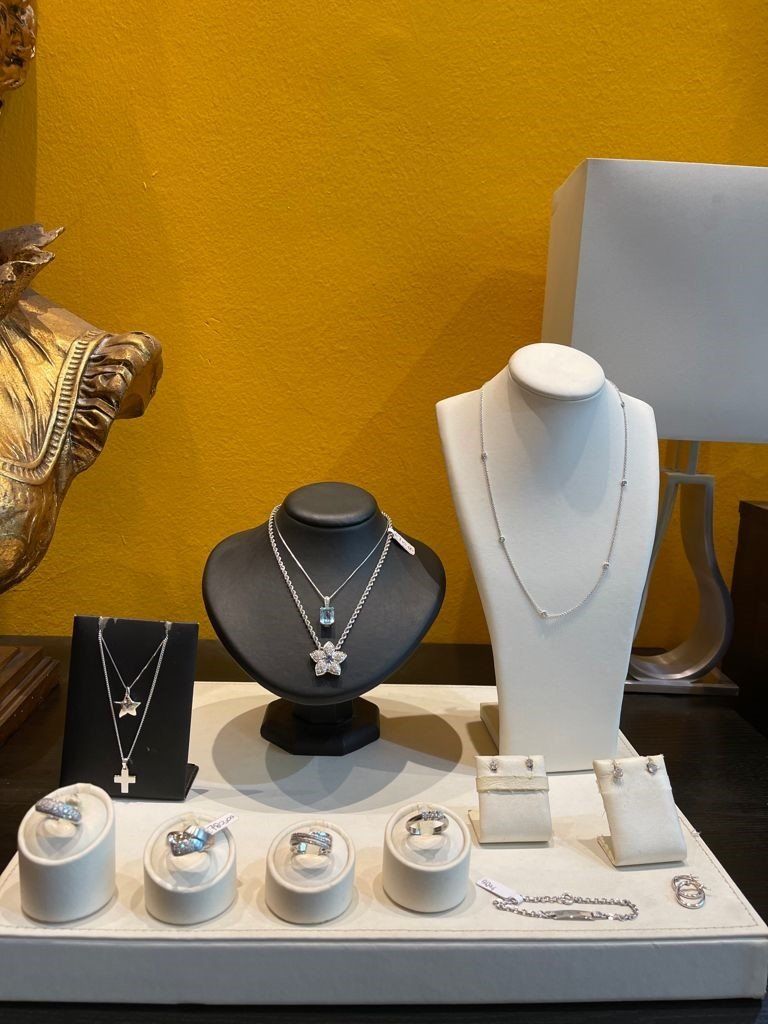 esposizione di gioielli