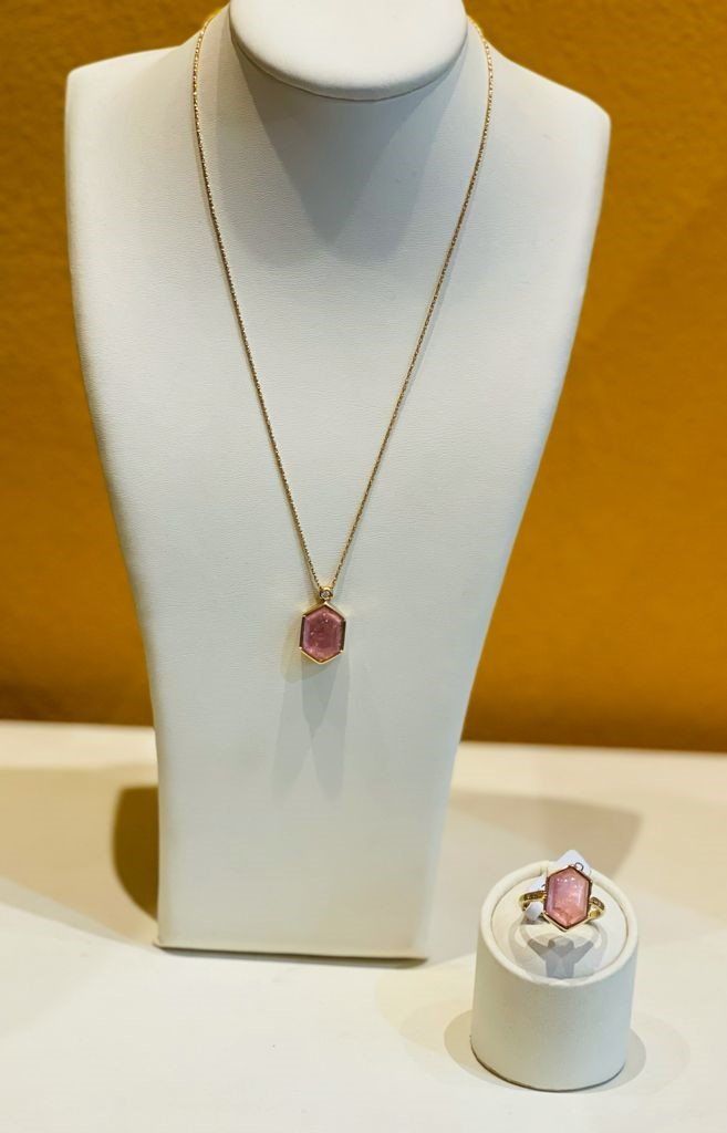 collane in oro e pietre preziose