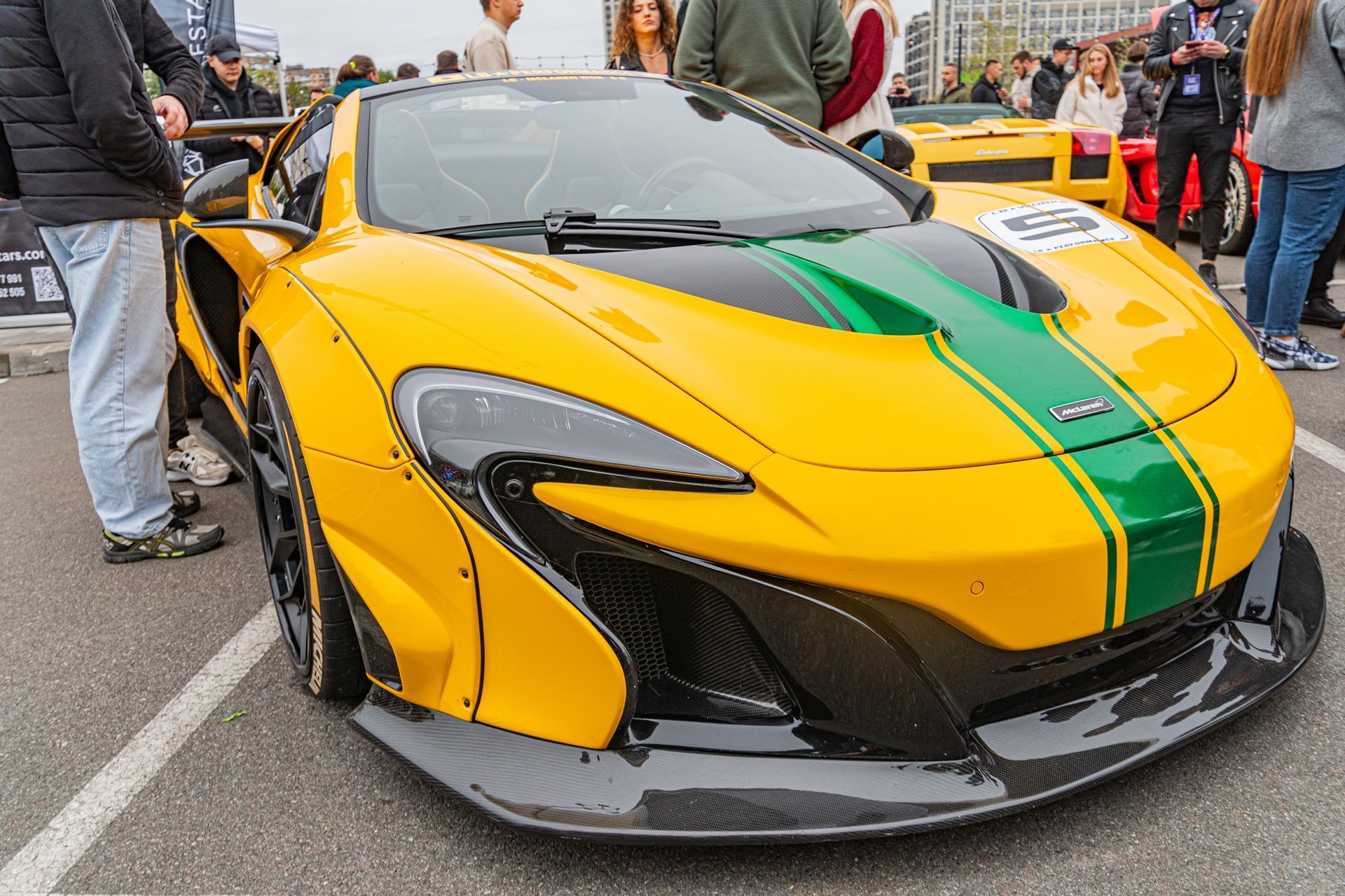 Graphics and Striping