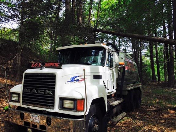 front view of SOS truck | SOS Septic Service | Georgetown, MA