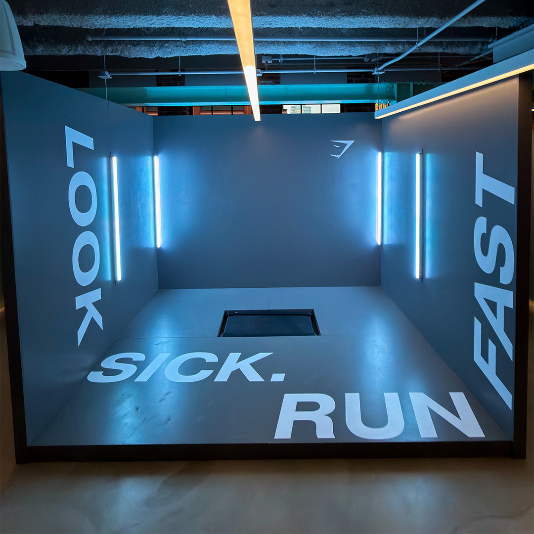 What Are the Key Advantages of Custom Printing for Event Promotion?