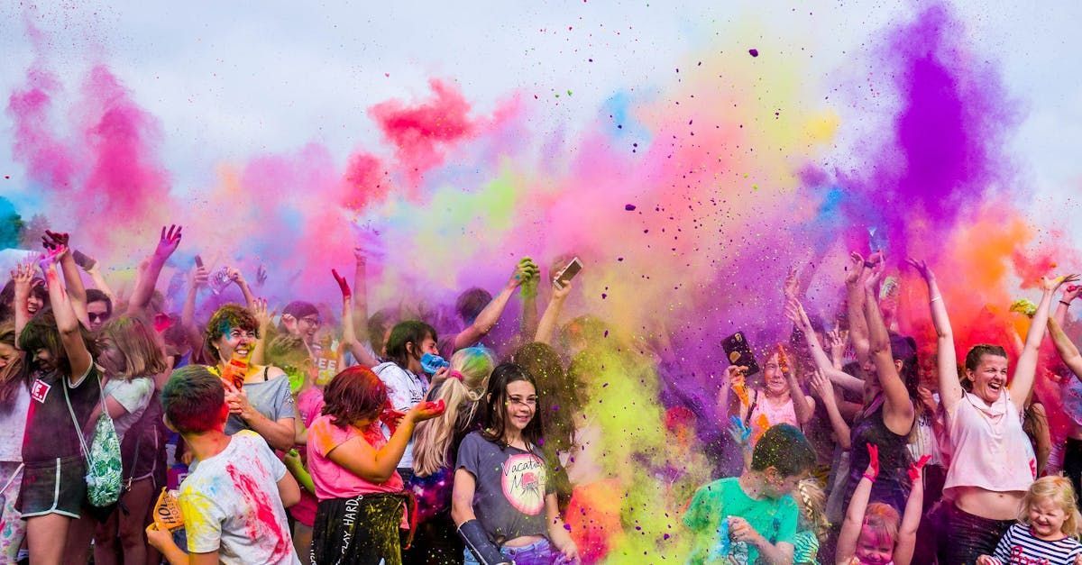 Vibrant color powders during Color Run