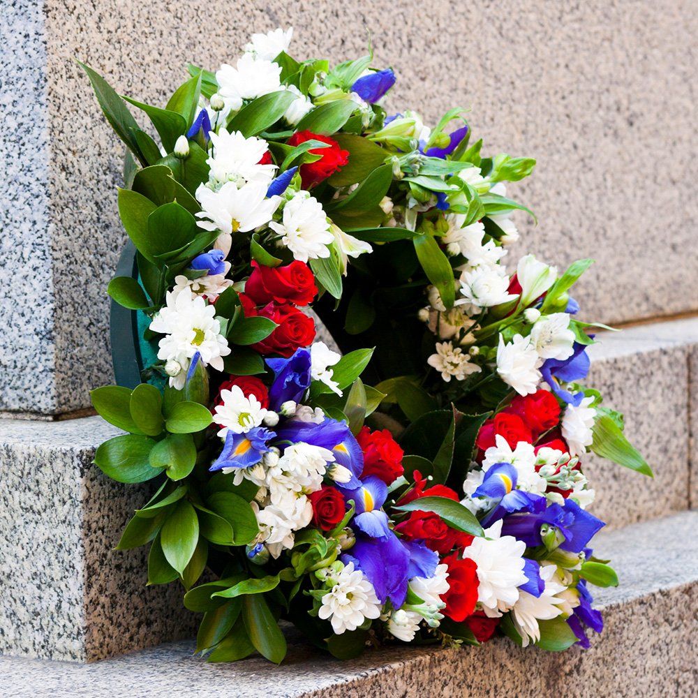 Memorial Flowers — Hazlehurst, GA — Silas Worth Monument Company
