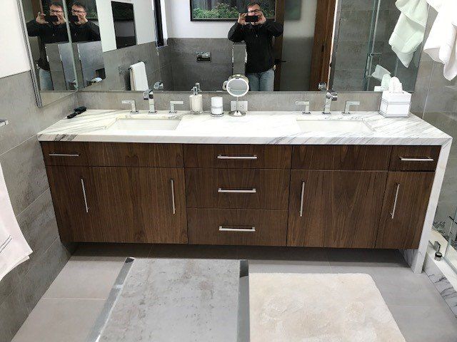 Kitchen and Bathroom Cabinets by DC Cabinets in Altadena California 626-798-6011