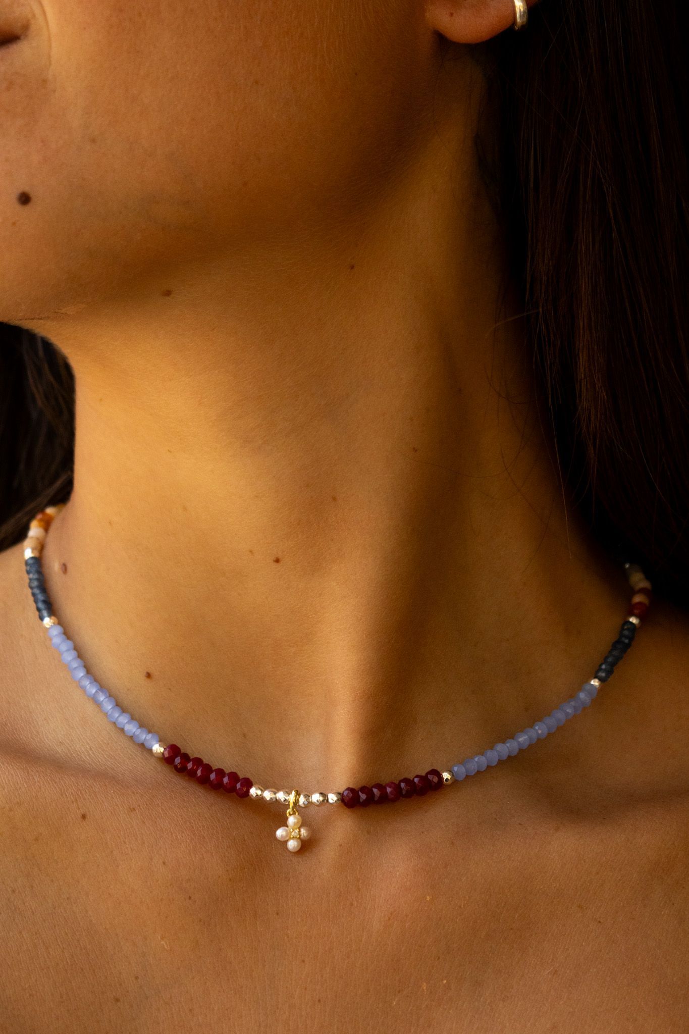 שרשרת מאבני רובי ואבני אקווה מריין /נגיעות כסף 925 
מחיר 320 ש