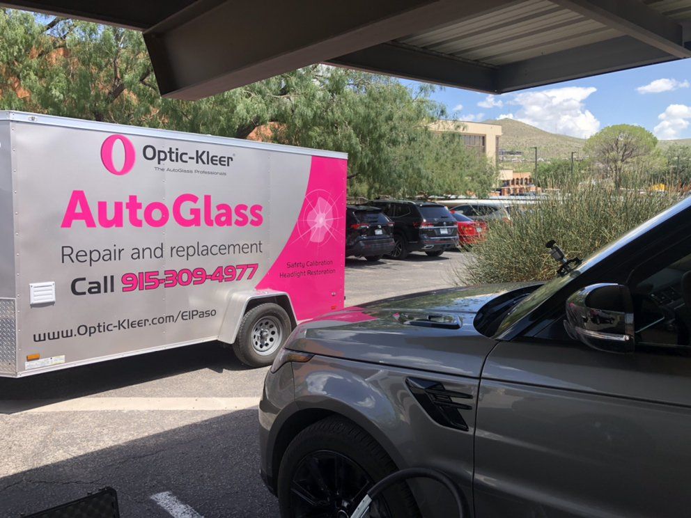 Auto glass repair & windshield replacement in El Paso, TX