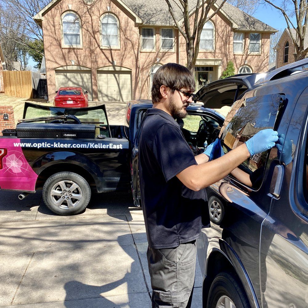 Mobile & in-shop auto glass repair service in Keller, TX Mobile & in-shop auto glass repair service in Keller, TX