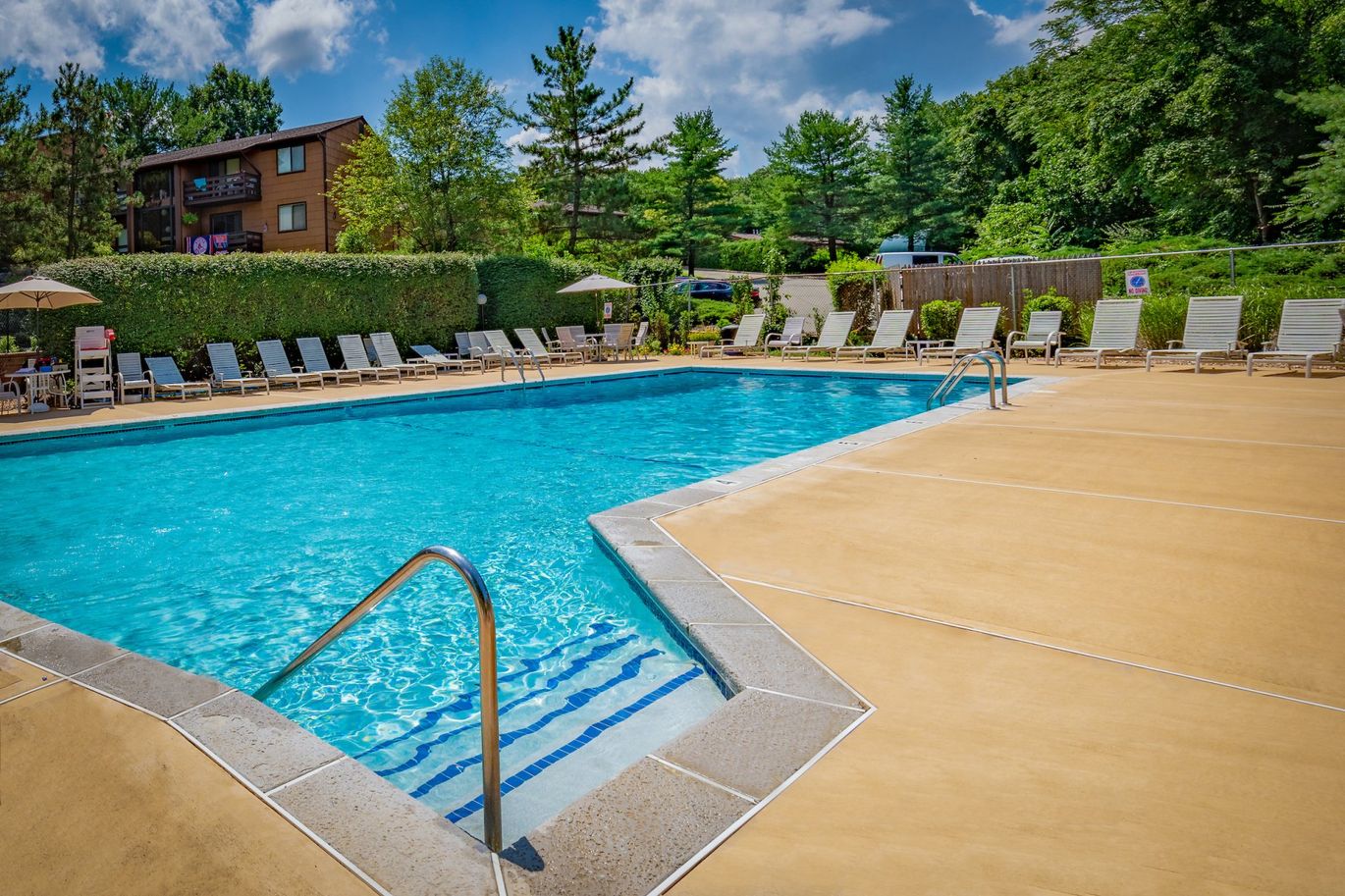 Swimming Pool - Apartments For Rent in Dover, NJ