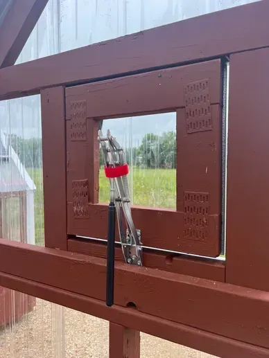 automatic window vent for greenhouse