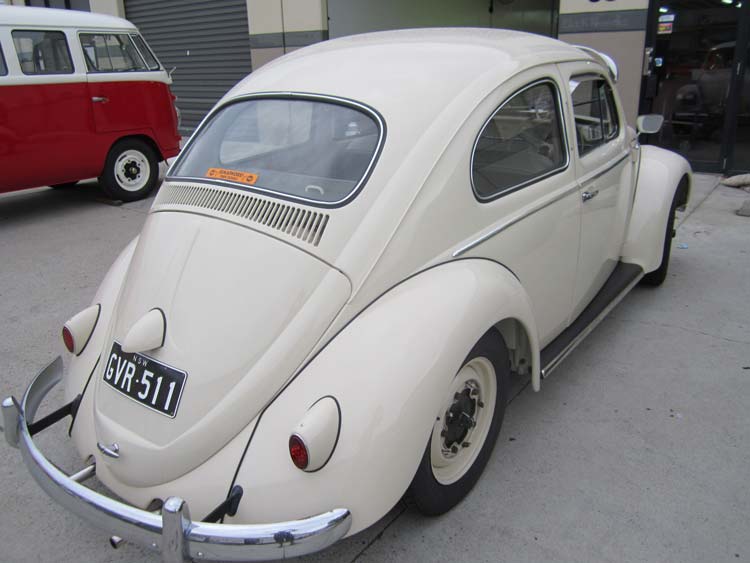 white vw beetle 2
