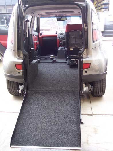 vehicle with rear ramp