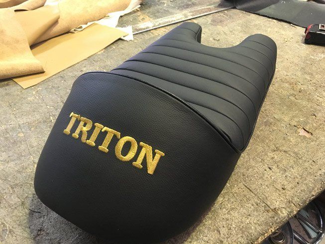 triton black seat