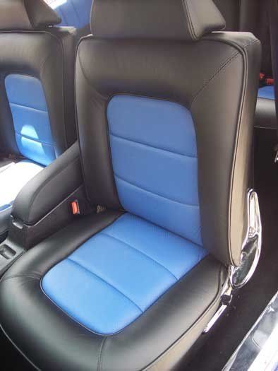 padded blue and black single car seat