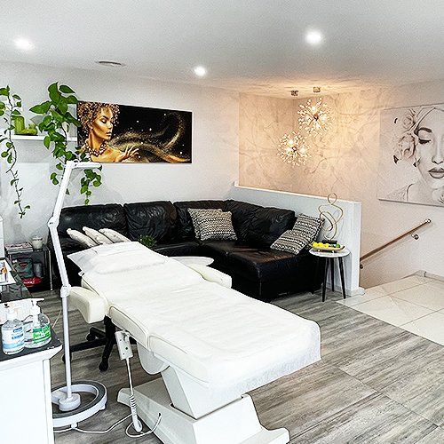 eyelash extensions Canberra treatment area