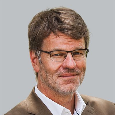 Prof. Dr. Henrik Müller, Service Provider Summit, sp-summit
