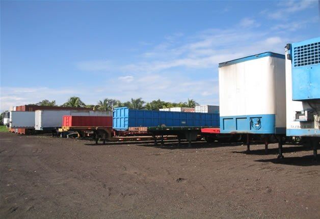 Transportes Veloz trailers de camiones