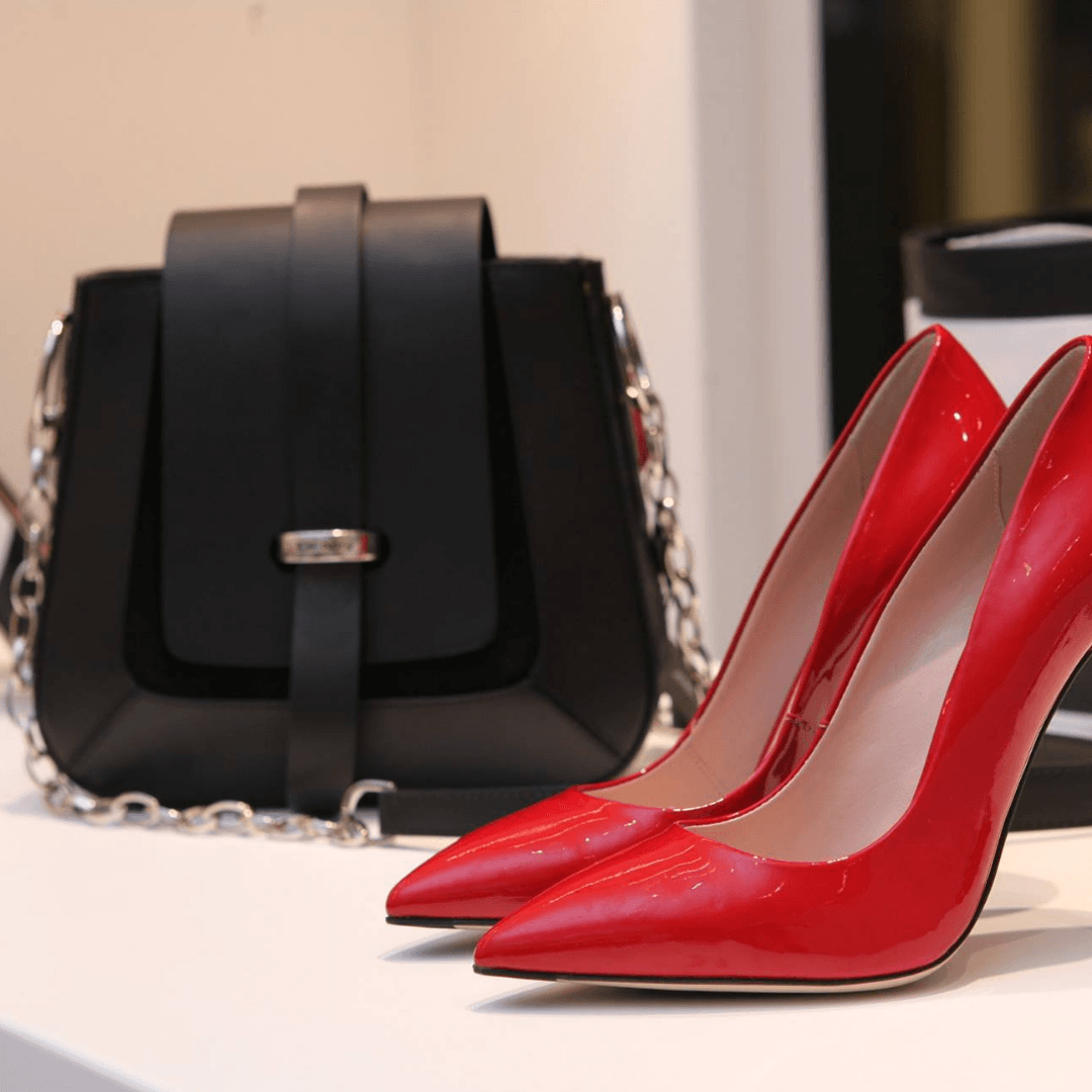 Brechó de roupas, sapatos e acessórios de marcas famosas