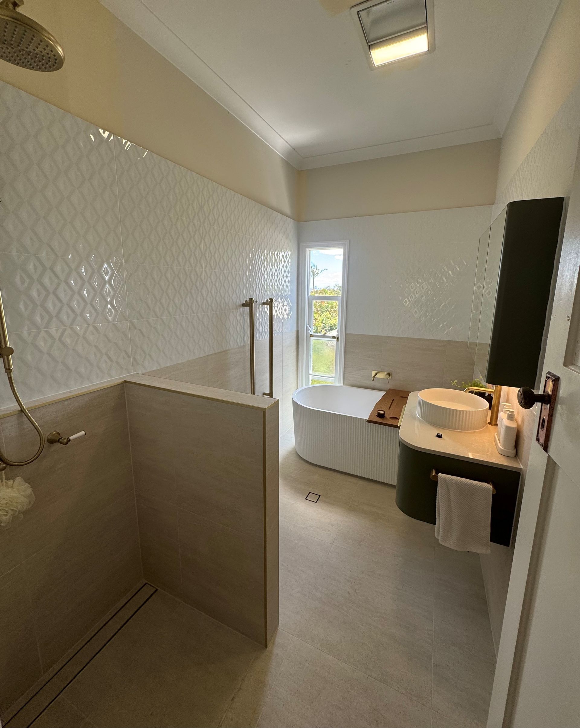 licensed electrician near me