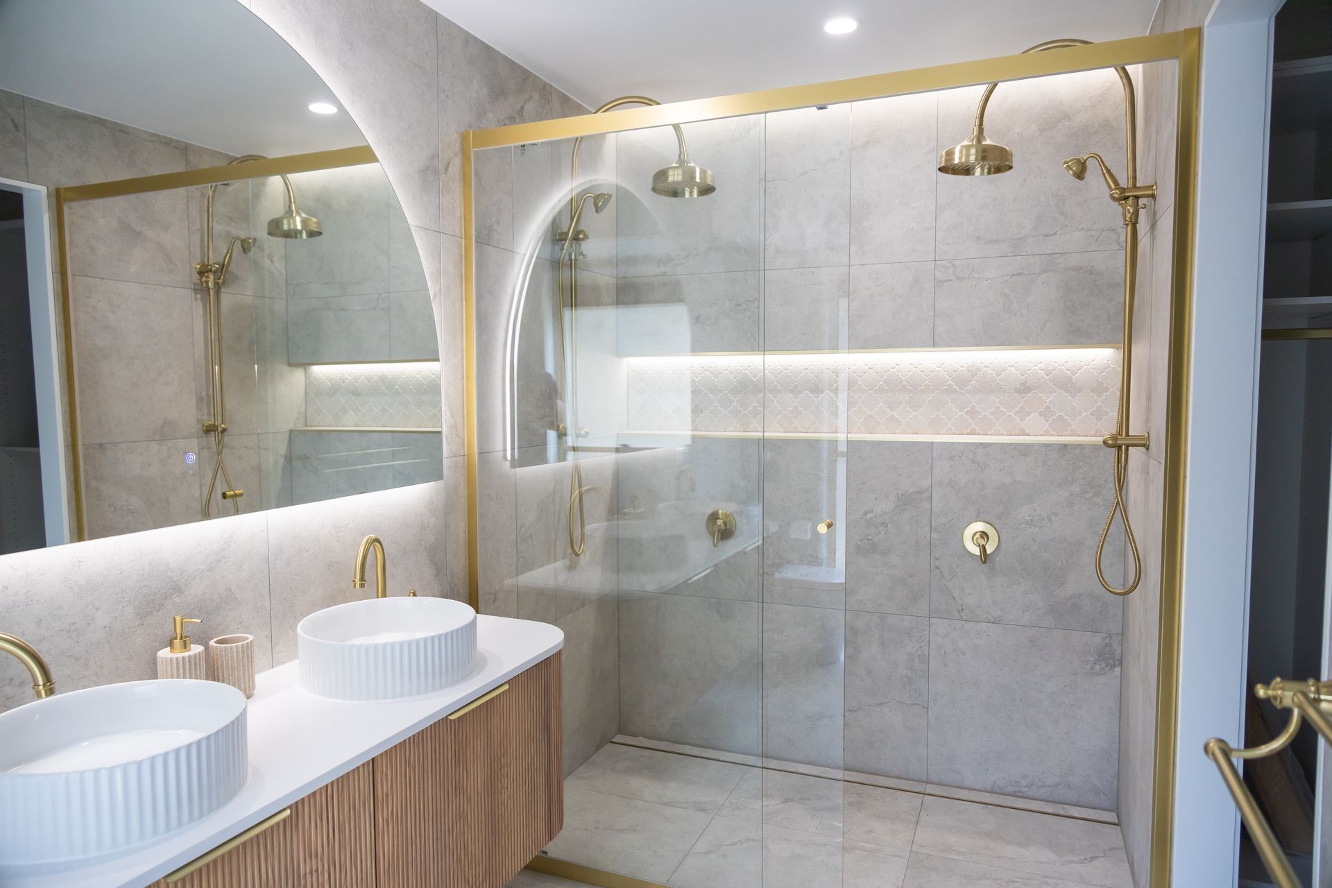 licensed electrician near me