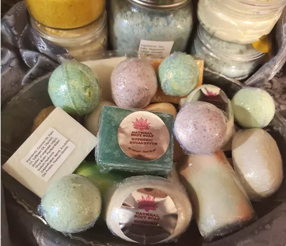 Various Bath bombs