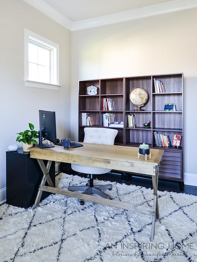 https://lirp.cdn-website.com/c47c2931/dms3rep/multi/opt/warm-and-inviting-transitional-home-office-ideas-640w.jpg
