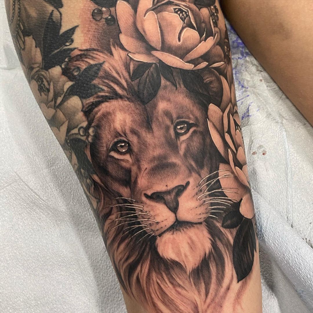 Lion and Floral Tattoo by Sasha Day at Black Gold Tattoo Co in Edmonton Alberta Canada